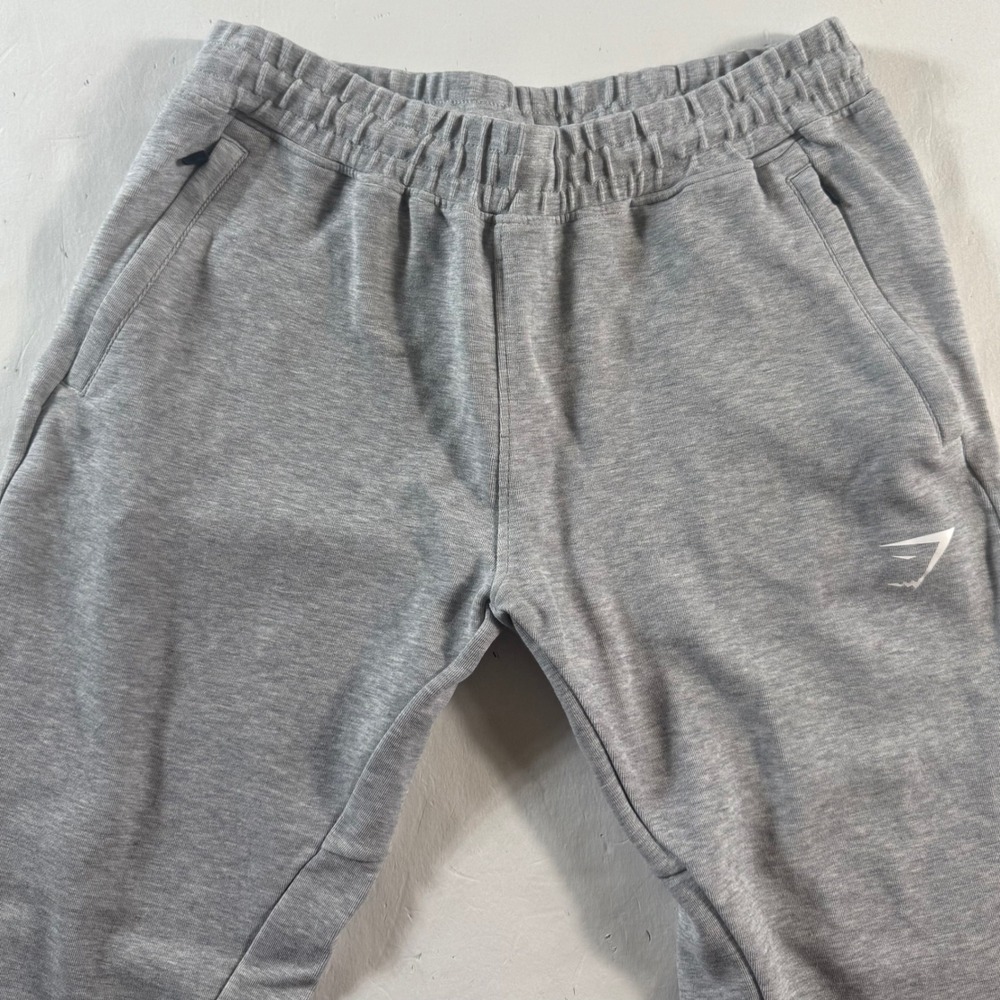 Gymshark Joggers Mens Medium Gray Tapered Athletic‎ Sweatpants Zipper Pocket